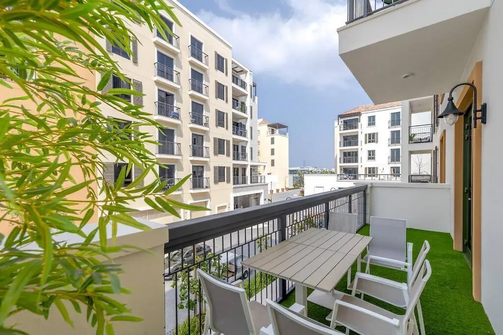 La Mer - Mediterian Living Dubai Apartment